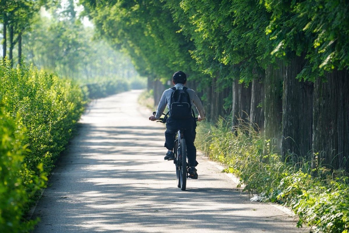 Bicyklovanie pomáha k udržaniu kondície a je šetrné ku kĺbom